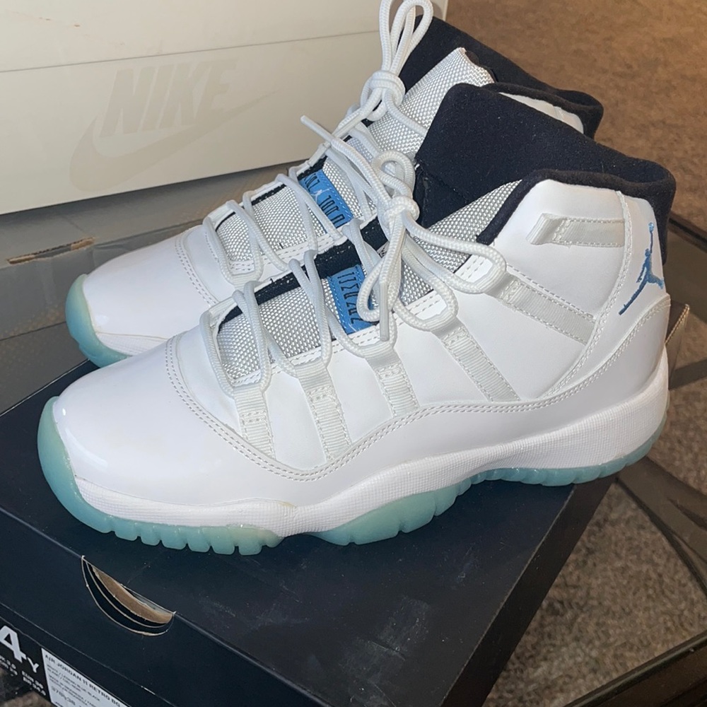 Jordan 11 “Columbia” Size 4y or 6w! Worn Once! With Box!